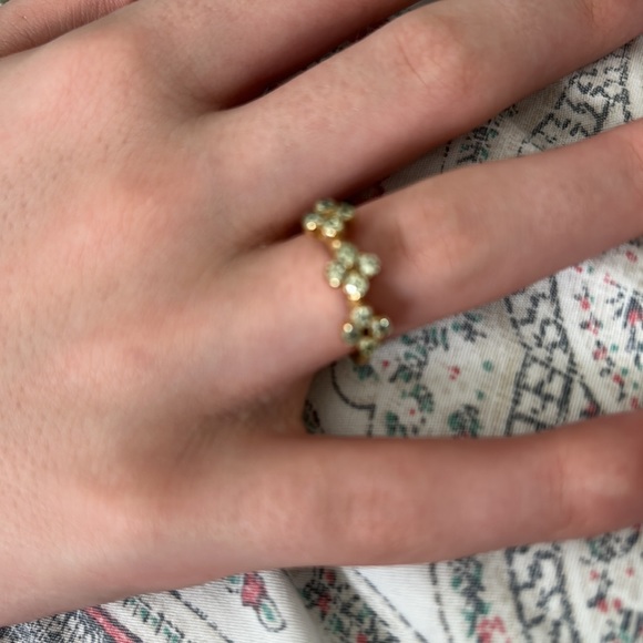 Lot of Banana Republic Costume Jewelry. - Picture 3 of 4